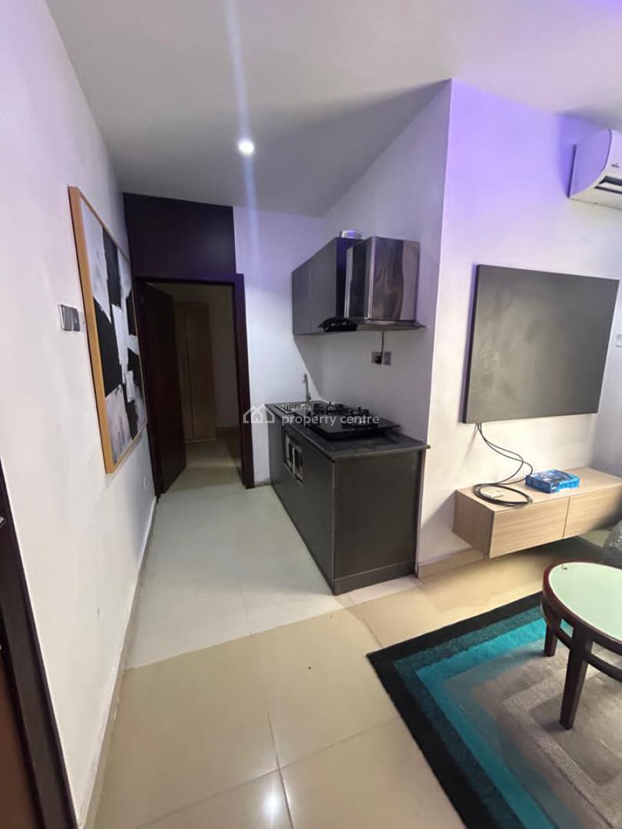 Fully Furnished & Serviced 1bedroom Apartment with Pool & Gym, Off Admiralty Road, Lekki Phase 1, Lekki, Lagos, Flat / Apartment for Rent