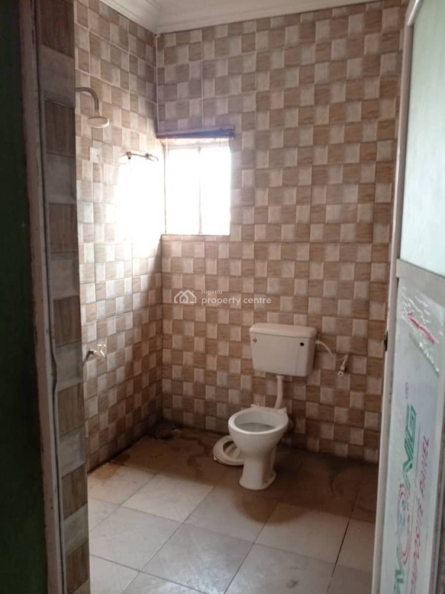 Well Maintained and Spacious 3 Bedroom with Cabinet and Wardrobe, Adekunle, Yaba, Lagos, Flat / Apartment for Rent