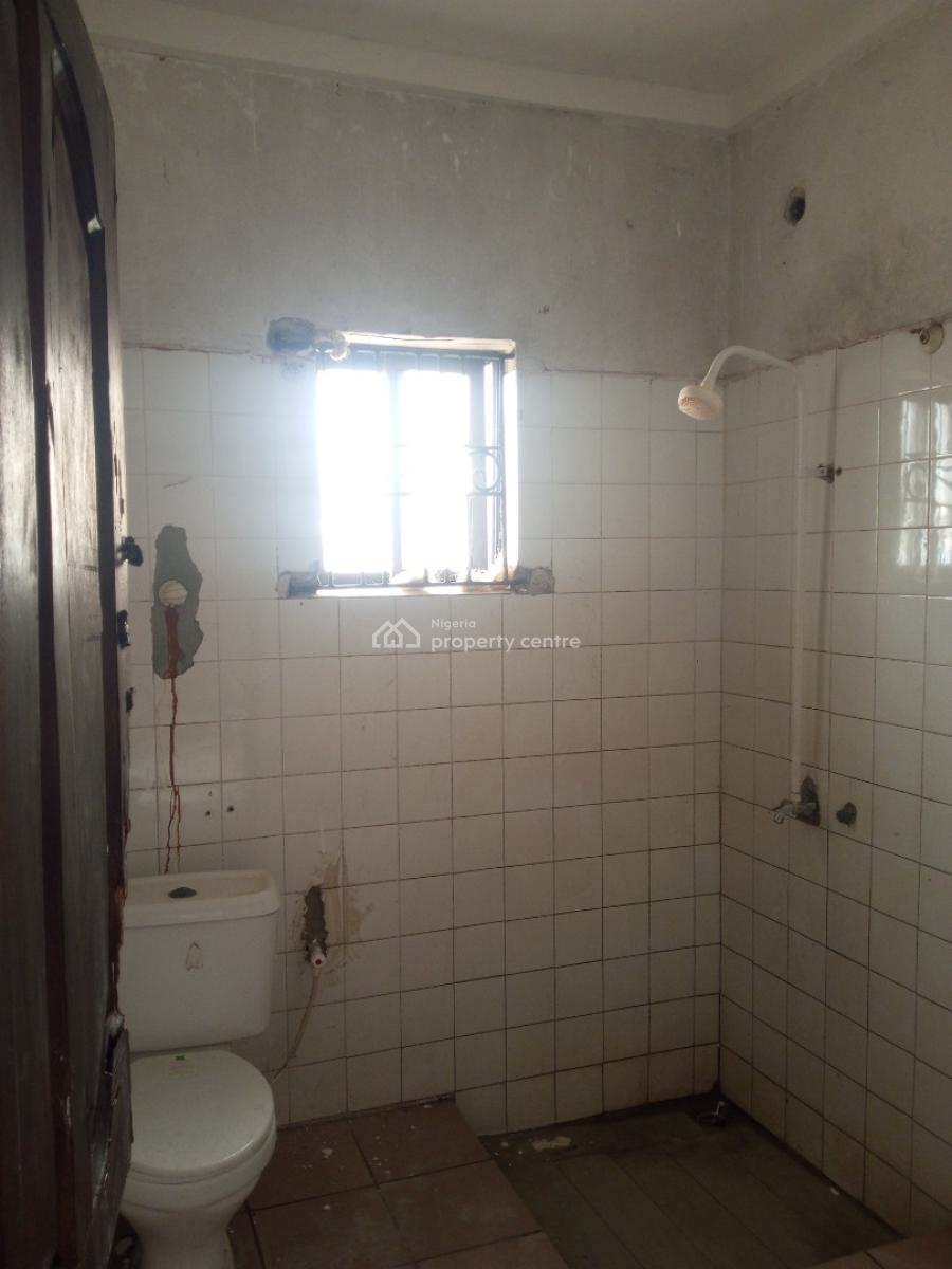 Well Renovated 3 Bedroom Flat in a Secured Estate, Badore, Ajah, Lagos, Flat / Apartment for Rent