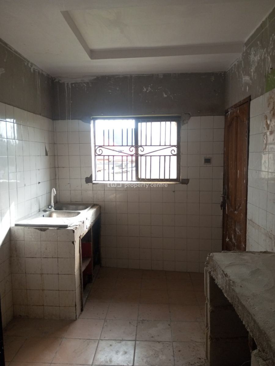 Well Renovated 3 Bedroom Flat in a Secured Estate, Badore, Ajah, Lagos, Flat / Apartment for Rent