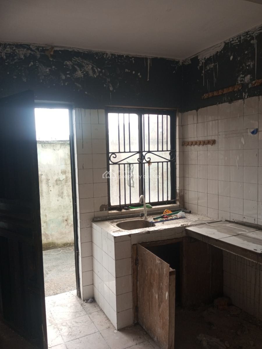 Well Renovated 3 Bedroom Flat in a Secured Estate, Badore, Ajah, Lagos, Flat / Apartment for Rent