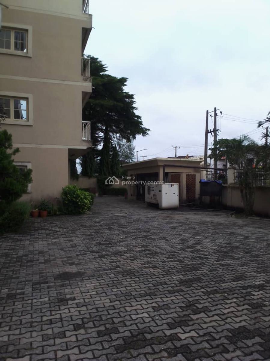 3 Bedroom Apartment, Lekki Phase 1, Lekki, Lagos, Flat / Apartment for Rent