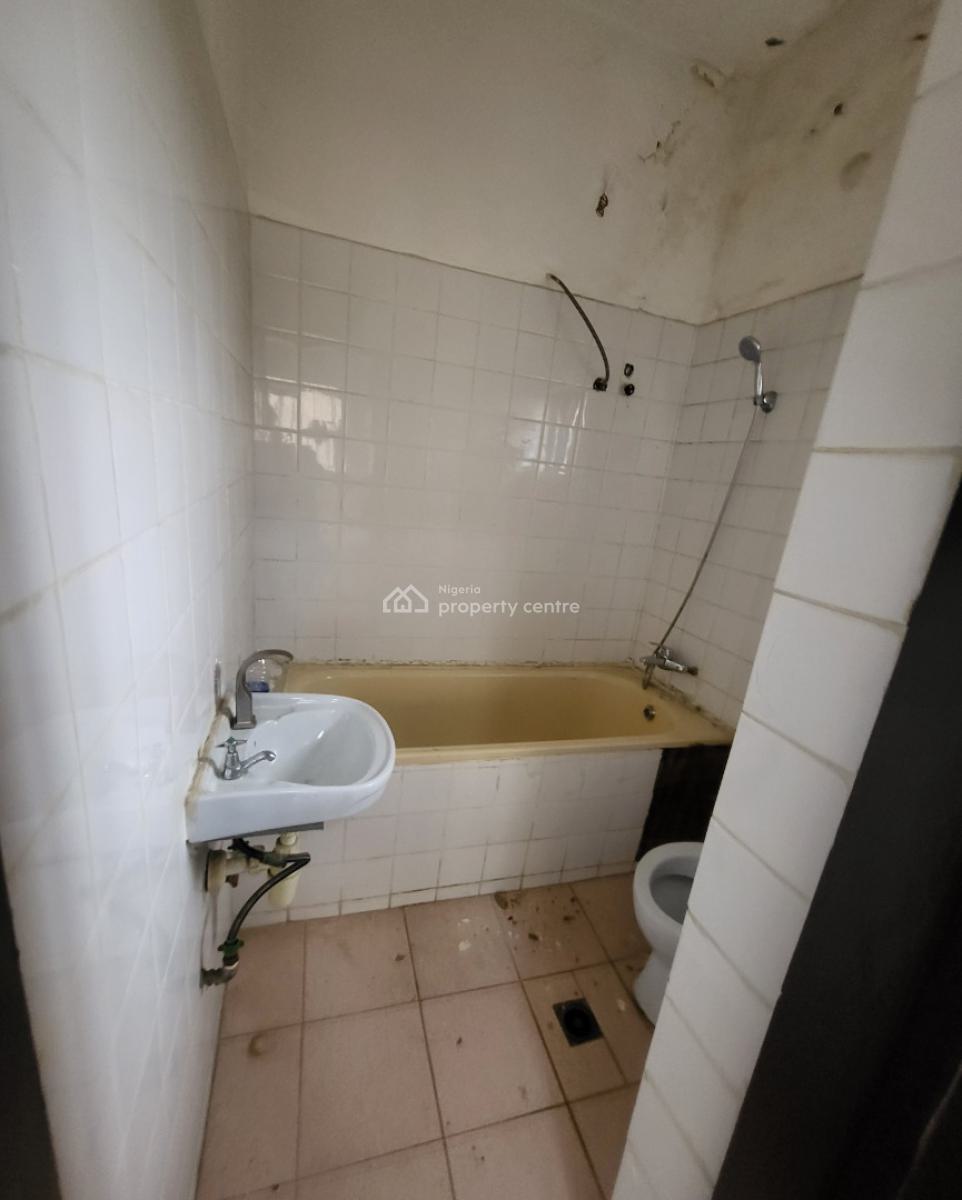Luxurious Massive 3bedroom Flat, By Printing and Minting, Garki, Abuja, Flat / Apartment for Rent