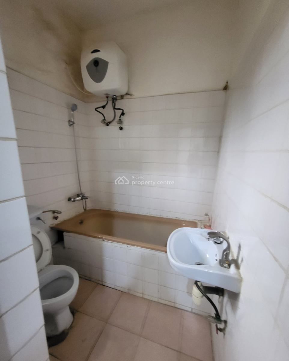 Luxurious Massive 3bedroom Flat, By Printing and Minting, Garki, Abuja, Flat / Apartment for Rent