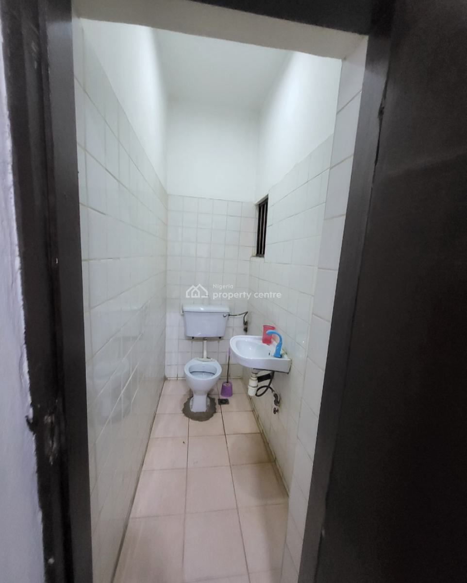 Luxurious Massive 3bedroom Flat, By Printing and Minting, Garki, Abuja, Flat / Apartment for Rent