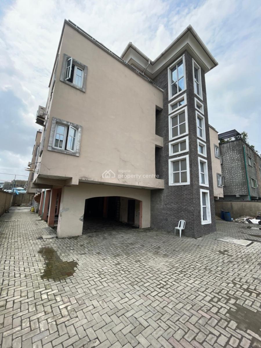 Well Maintained 4 Bedroom Apartment / Flat, Ikate, Lekki, Lagos, Flat / Apartment for Rent