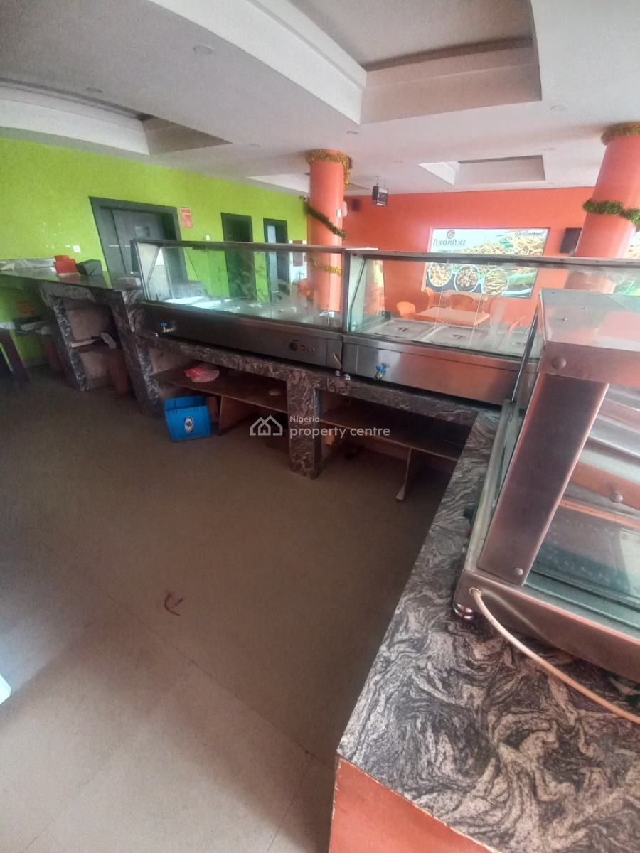 Nicely Posited Restaurant, Lekki Epe Expressway, Awoyaya, Ibeju Lekki, Lagos, Restaurant / Bar for Rent