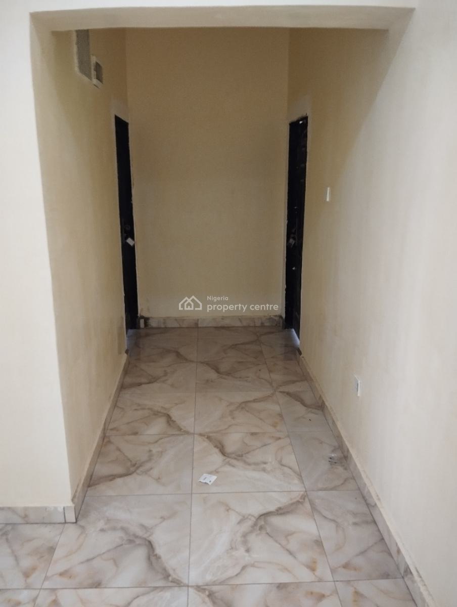 Luxury Specious 3 Bedroom Apartment on Well Tarred Road, News Engineering, Close to The Express, Dawaki, Gwarinpa, Abuja, Flat / Apartment for Rent