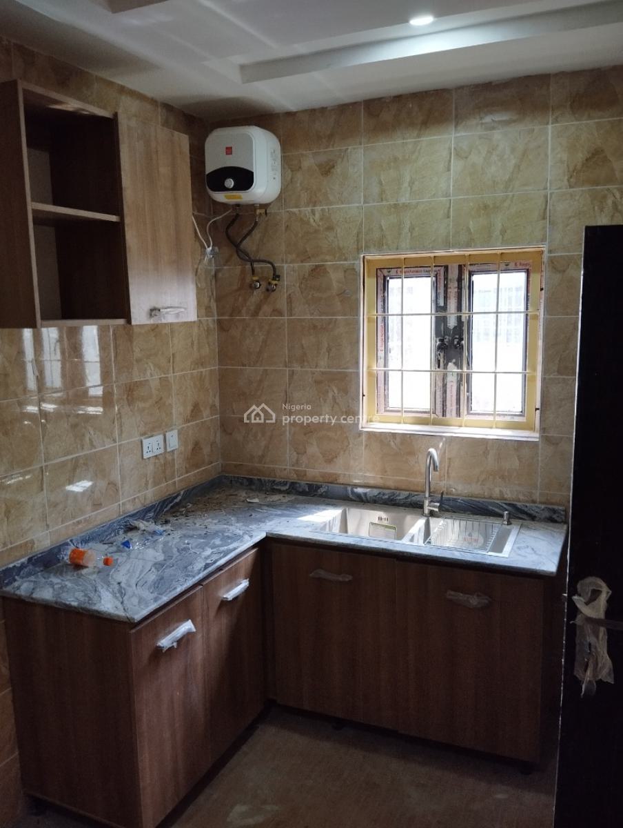 Luxury Specious 3 Bedroom Apartment on Well Tarred Road, News Engineering, Close to The Express, Dawaki, Gwarinpa, Abuja, Flat / Apartment for Rent