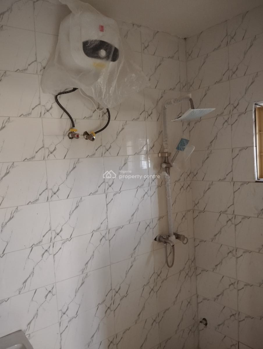 Luxury Specious 3 Bedroom Apartment on Well Tarred Road, News Engineering, Close to The Express, Dawaki, Gwarinpa, Abuja, Flat / Apartment for Rent