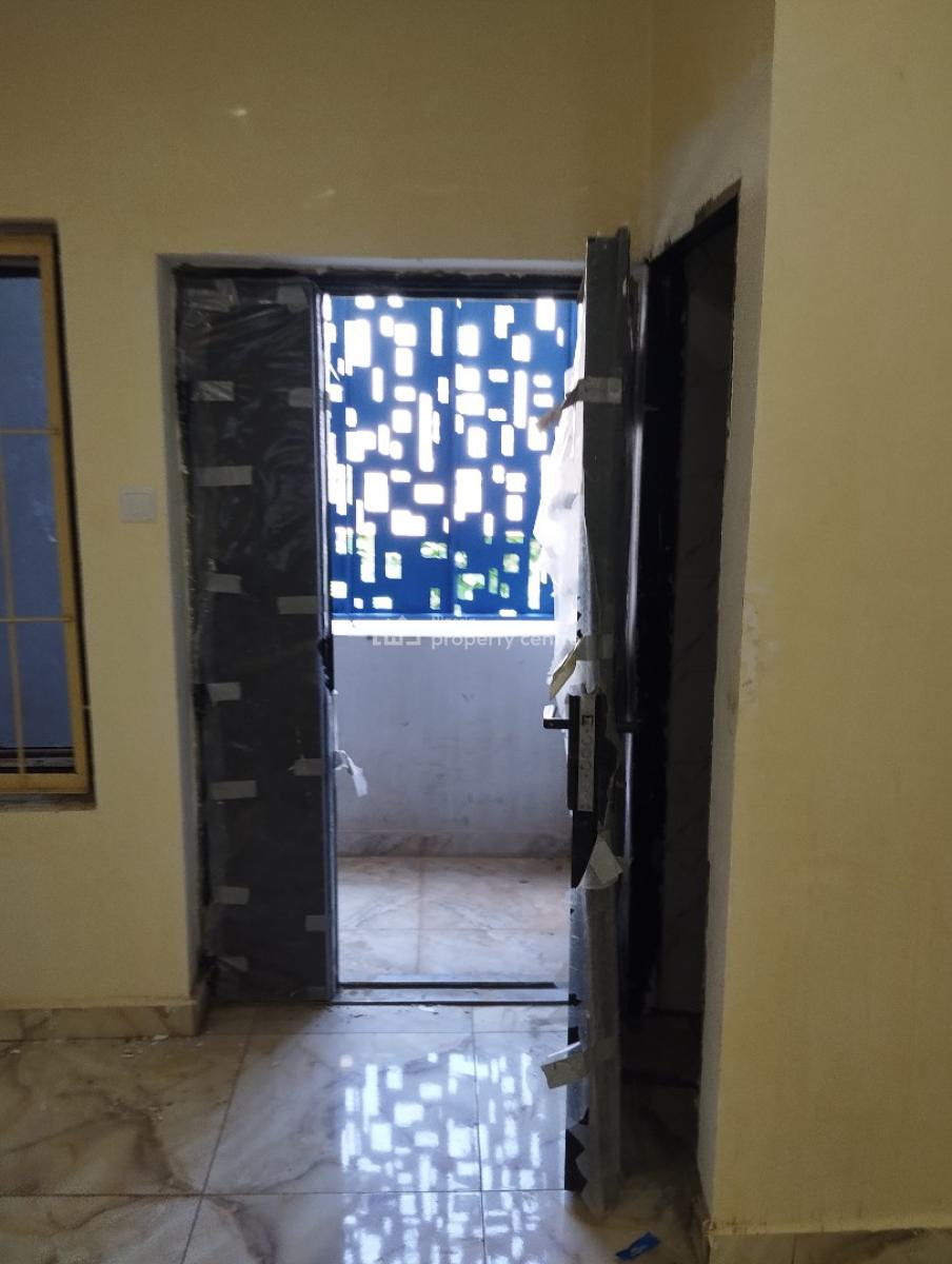 Luxury Specious 3 Bedroom Apartment on Well Tarred Road, News Engineering, Close to The Express, Dawaki, Gwarinpa, Abuja, Flat / Apartment for Rent