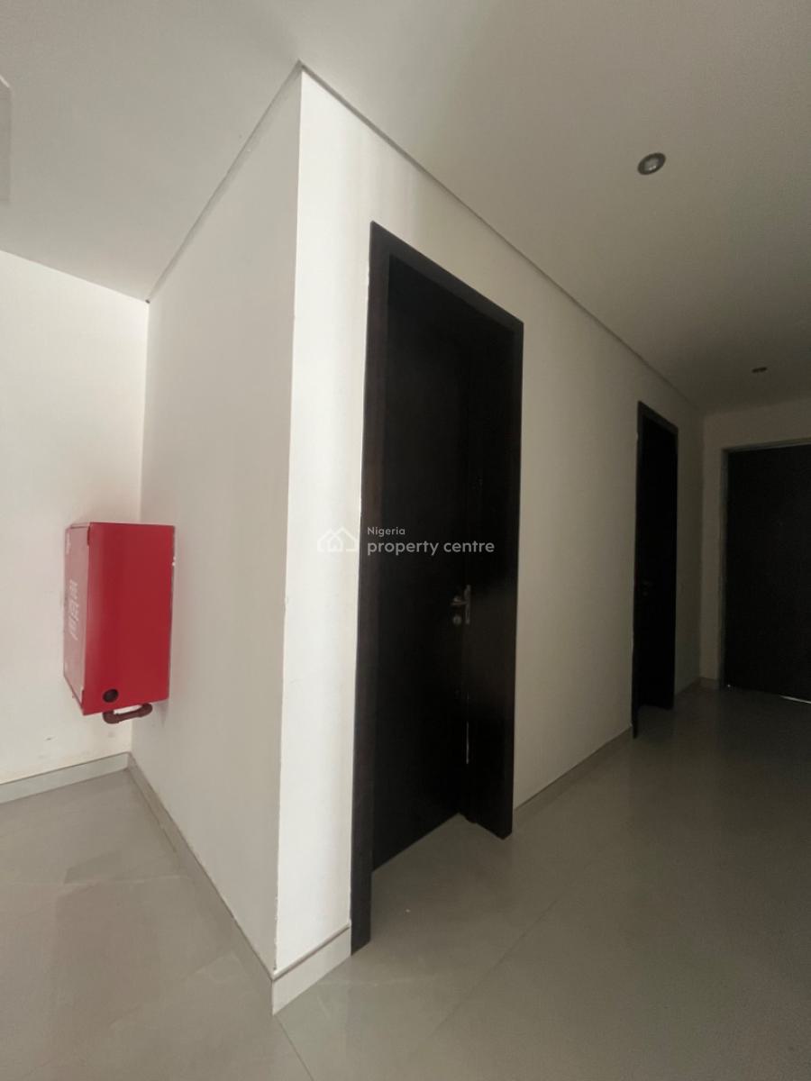 Prestigious 250 sqm Office Space with Smart Access & Parking, Ikoyi, Lagos, Office Space for Rent