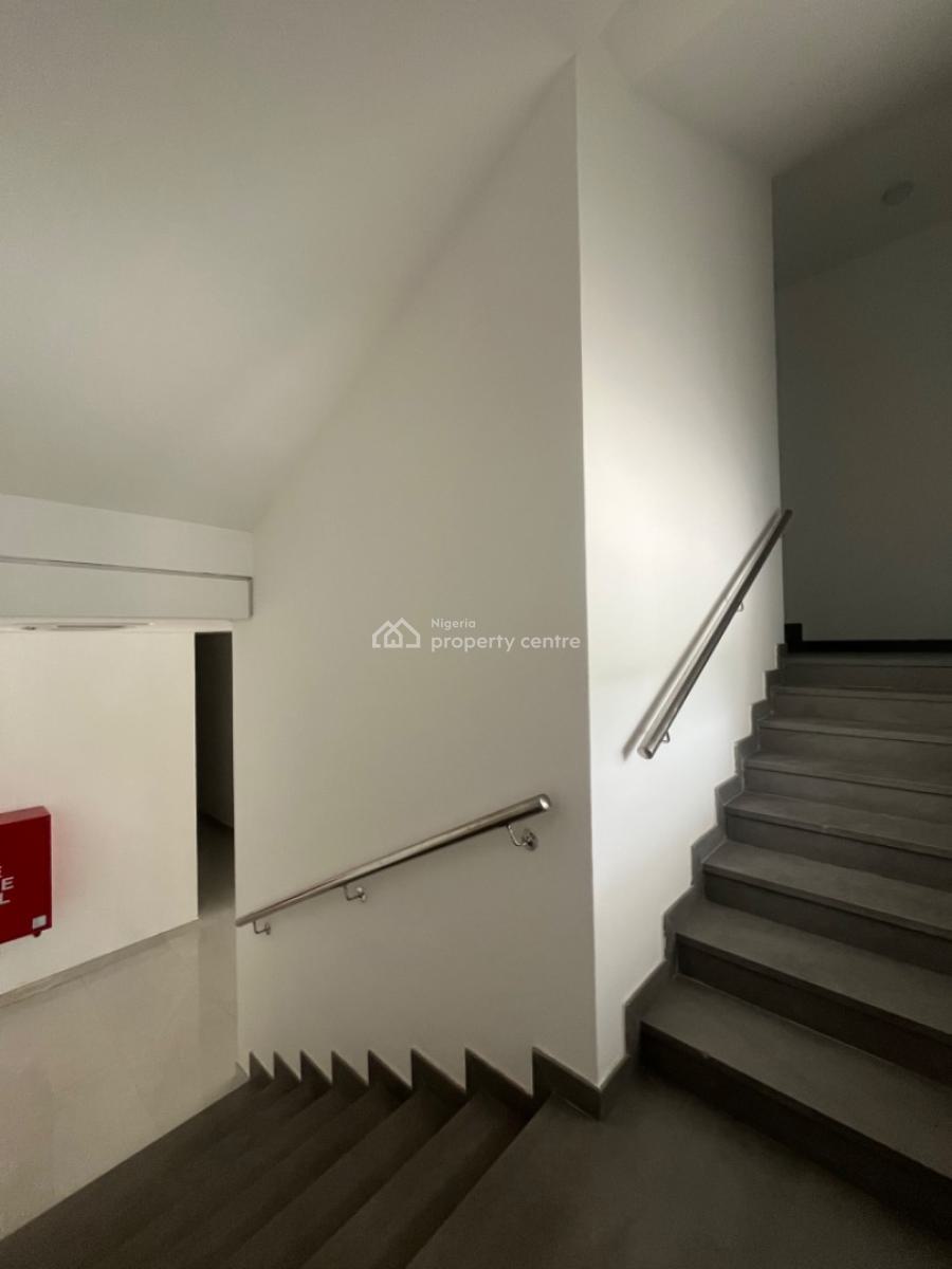 Prestigious 250 sqm Office Space with Smart Access & Parking, Ikoyi, Lagos, Office Space for Rent