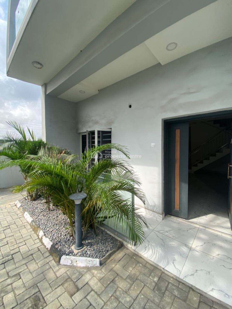 Very Sweet and Lovable Classic 4bedroom Duplex Terrace Just Out, Ilaje, Ilaje, Ajah, Lagos, Flat / Apartment for Rent