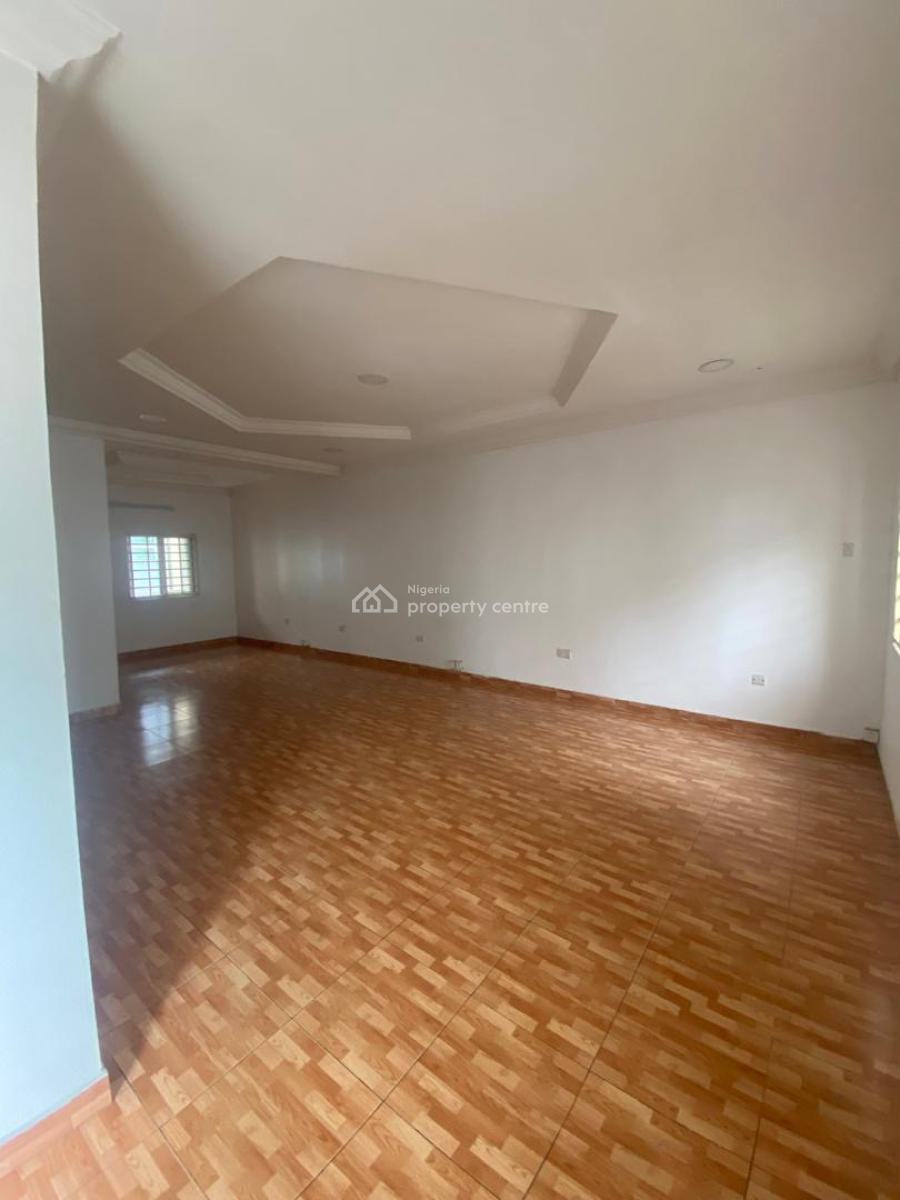 Serviced 2 Bedrooms Apartment Upstairs, Phase One, Lekki Phase 1, Lekki, Lagos, Flat / Apartment for Rent