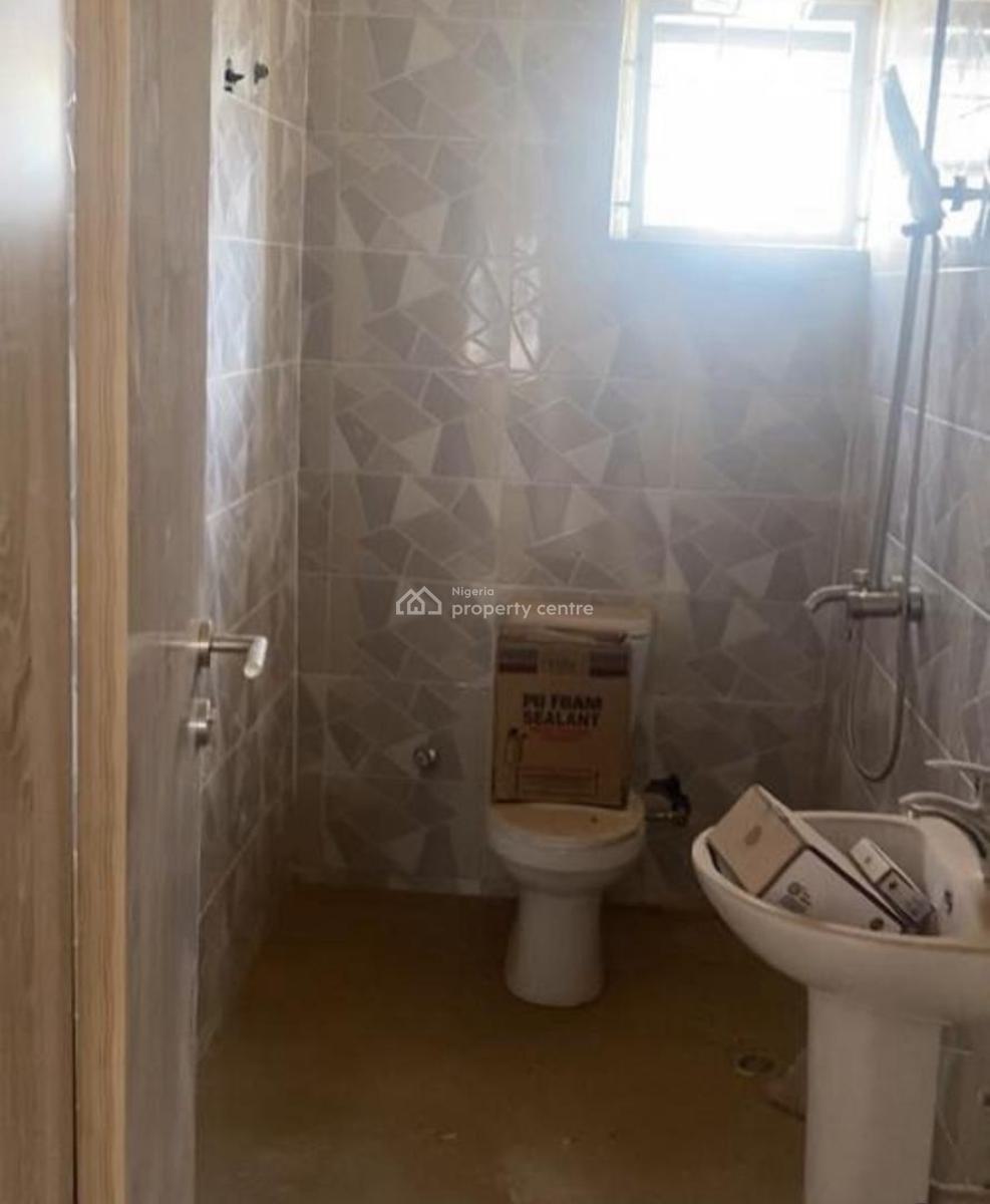 Spacious 3 Bedroom Flat, Brains and Hammer City, Life Camp, Abuja, Flat / Apartment for Sale