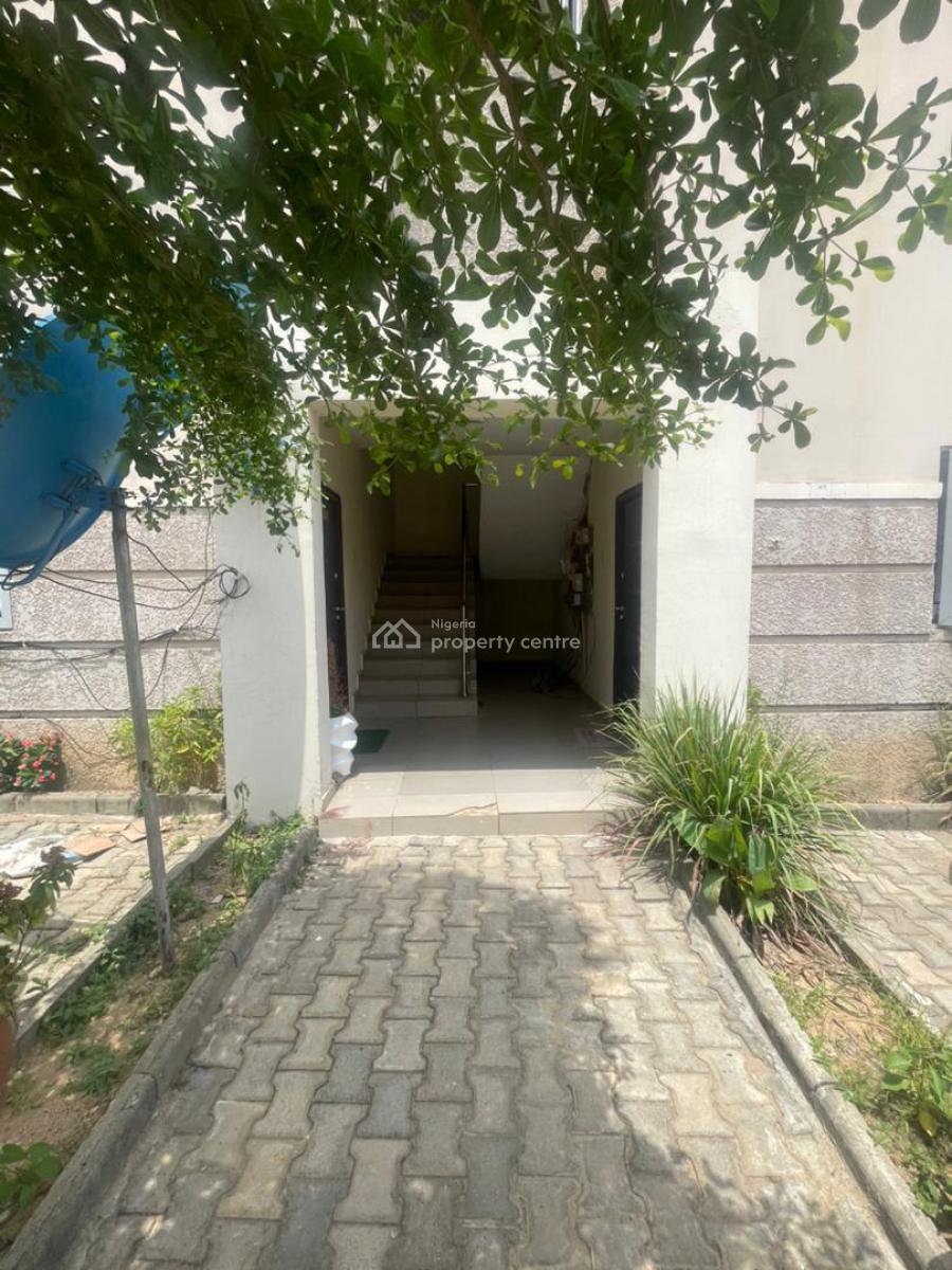 Spacious 3 Bedroom Flat, Brains and Hammer City, Life Camp, Abuja, Flat / Apartment for Sale