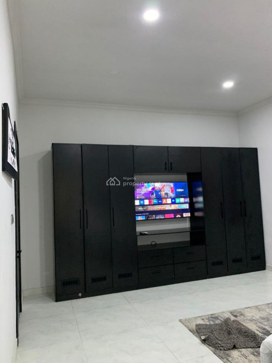 an Elegantly Crafted 2 Bedroom Apartment, Ilasan, Behind Blanco Supermarket, Lekki, Lagos, Flat / Apartment Short Let
