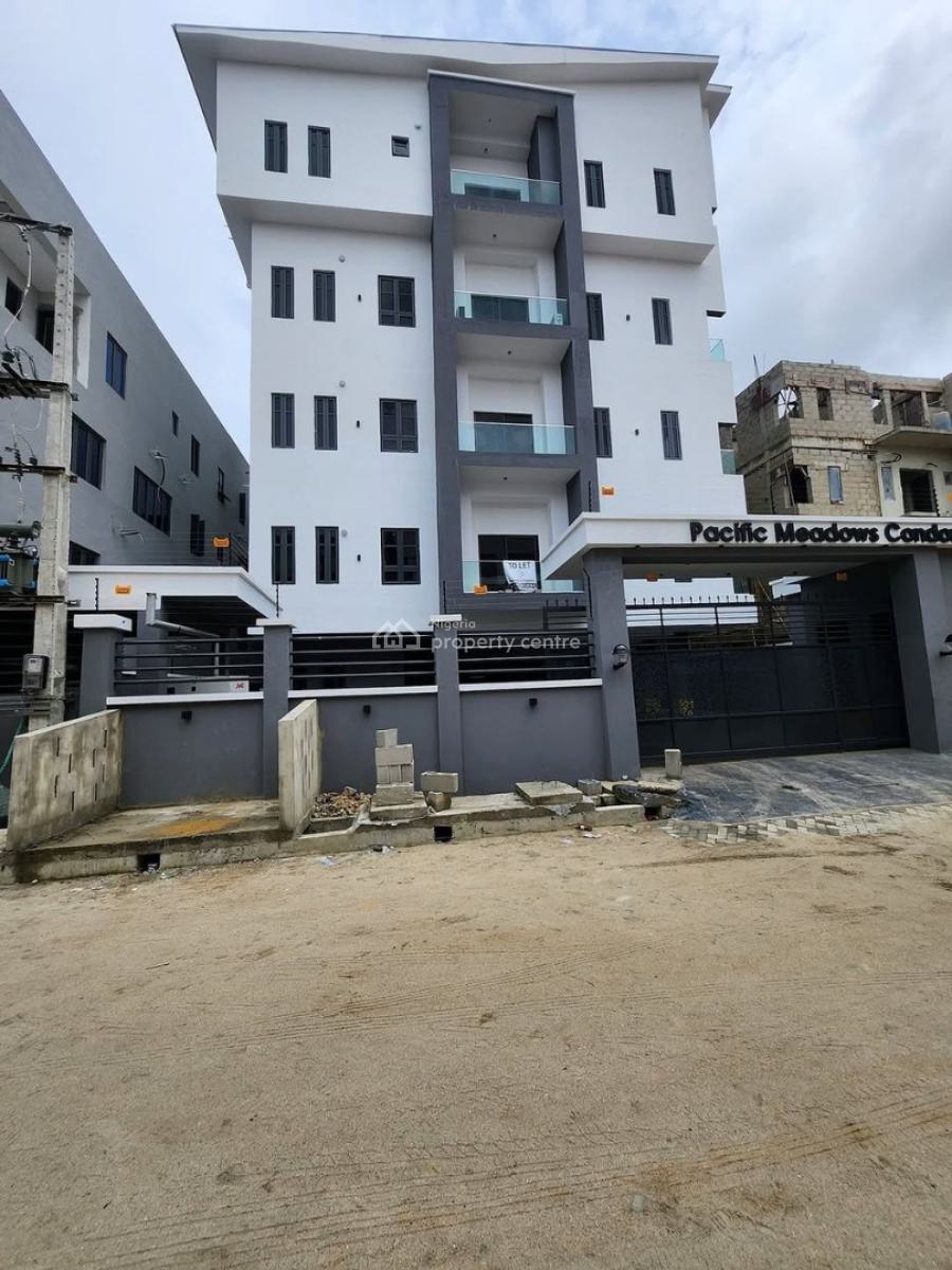2 Bedroom Flat with Bq, Off Admiralty Way Lekki Phase 1, Lekki Phase 1, Lekki, Lagos, Flat / Apartment for Rent