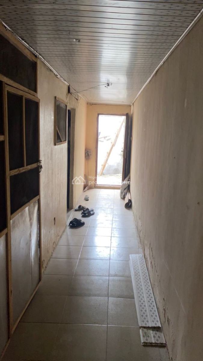 Well Maintained Self Contained, Lekki Phase 1, Lekki, Lagos, Self Contain (single Rooms) for Rent