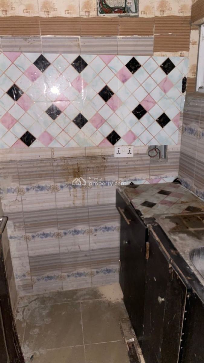 Well Maintained Self Contained, Lekki Phase 1, Lekki, Lagos, Self Contain (single Rooms) for Rent