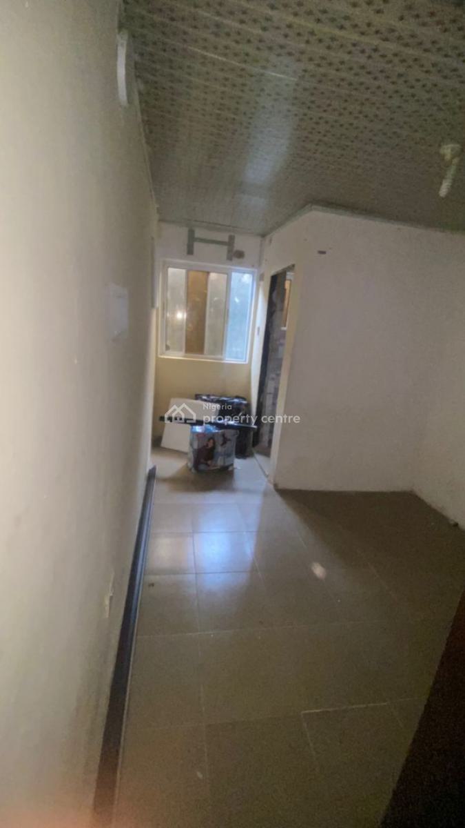 Well Maintained Self Contained, Lekki Phase 1, Lekki, Lagos, Self Contain (single Rooms) for Rent