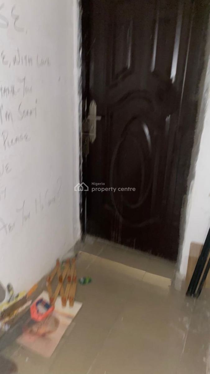 Well Maintained Self Contained, Lekki Phase 1, Lekki, Lagos, Self Contain (single Rooms) for Rent