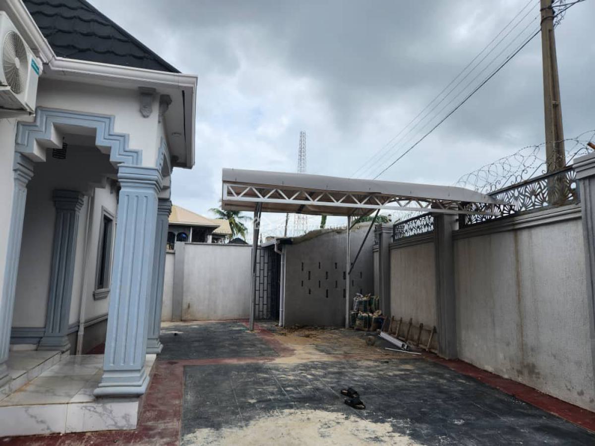 4 Bedroom Bungalow with 2 Bedroom Flat, Lagelu Estate   Challenge, Ibadan, Oyo, Detached Bungalow for Sale