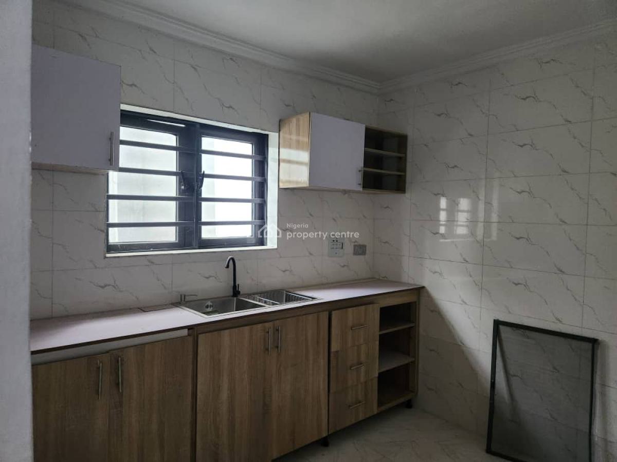 4 Bedroom Bungalow with 2 Bedroom Flat, Lagelu Estate   Challenge, Ibadan, Oyo, Detached Bungalow for Sale