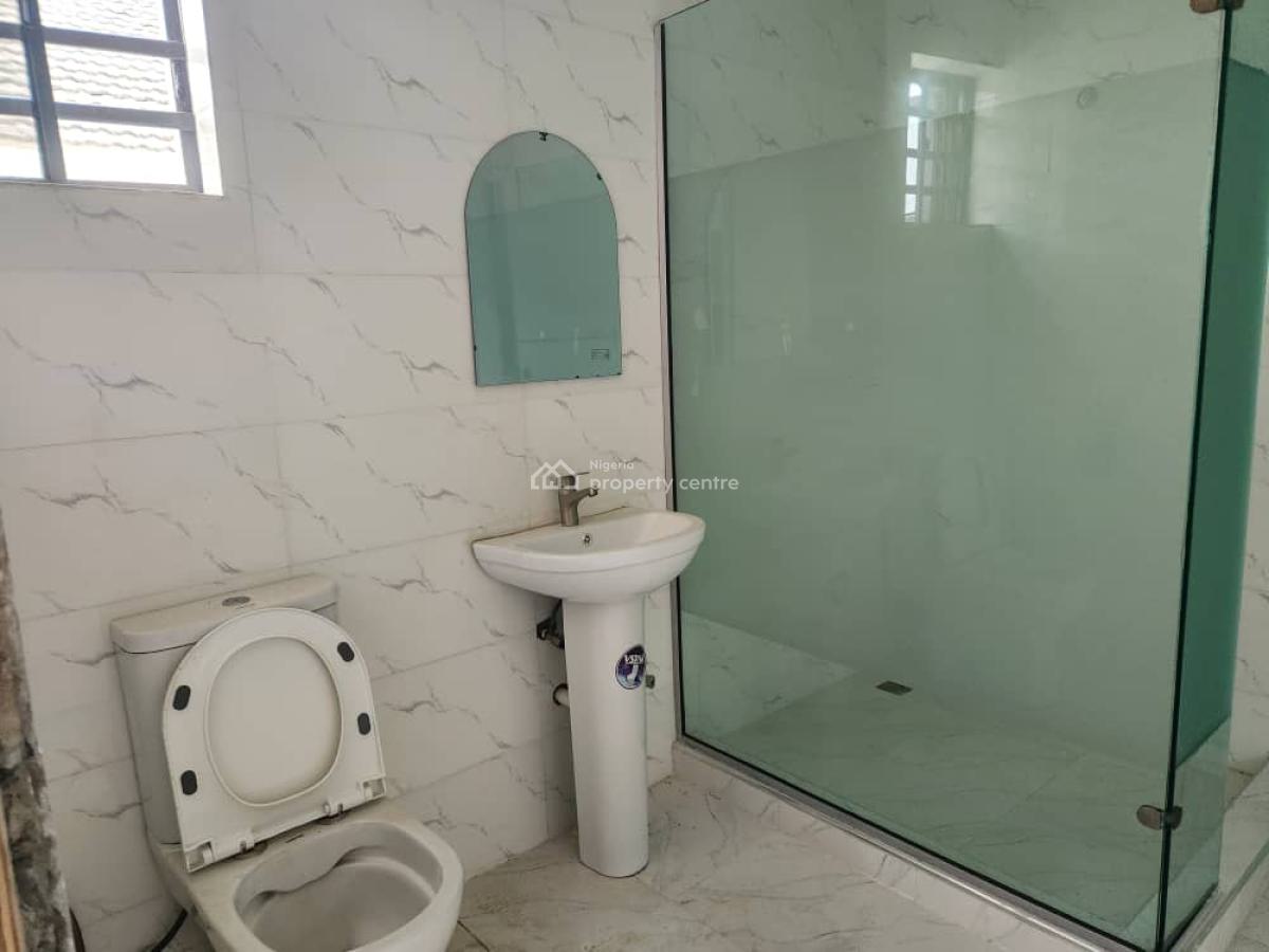 4 Bedroom Bungalow with 2 Bedroom Flat, Lagelu Estate   Challenge, Ibadan, Oyo, Detached Bungalow for Sale