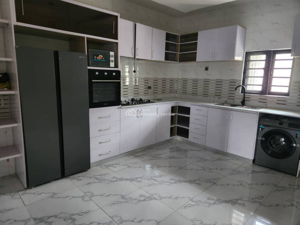 4 Bedroom Bungalow with 2 Bedroom Flat, Lagelu Estate   Challenge, Ibadan, Oyo, Detached Bungalow for Sale