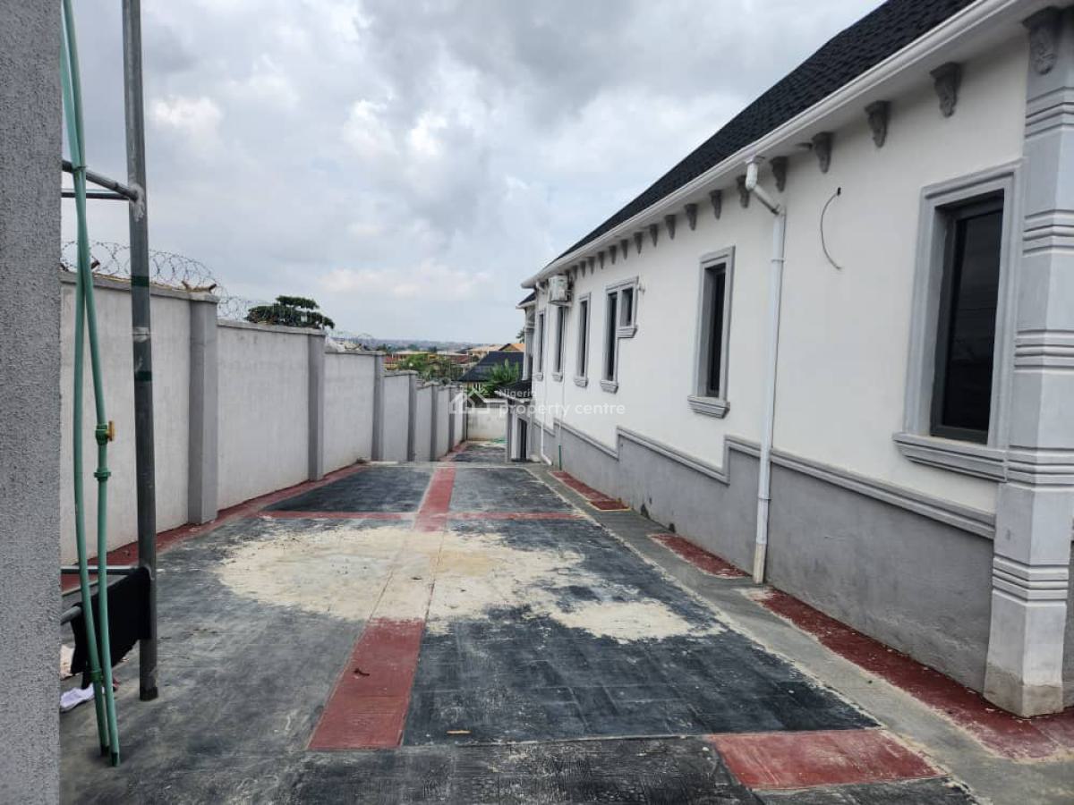 4 Bedroom Bungalow with 2 Bedroom Flat, Lagelu Estate   Challenge, Ibadan, Oyo, Detached Bungalow for Sale