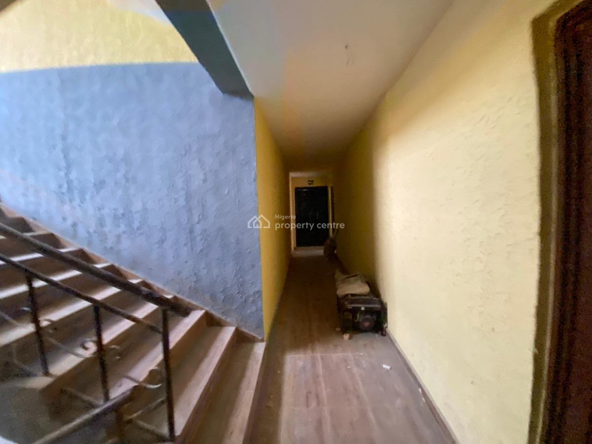 2-bedroom Apartment, Yaba, Lagos, Flat / Apartment for Rent