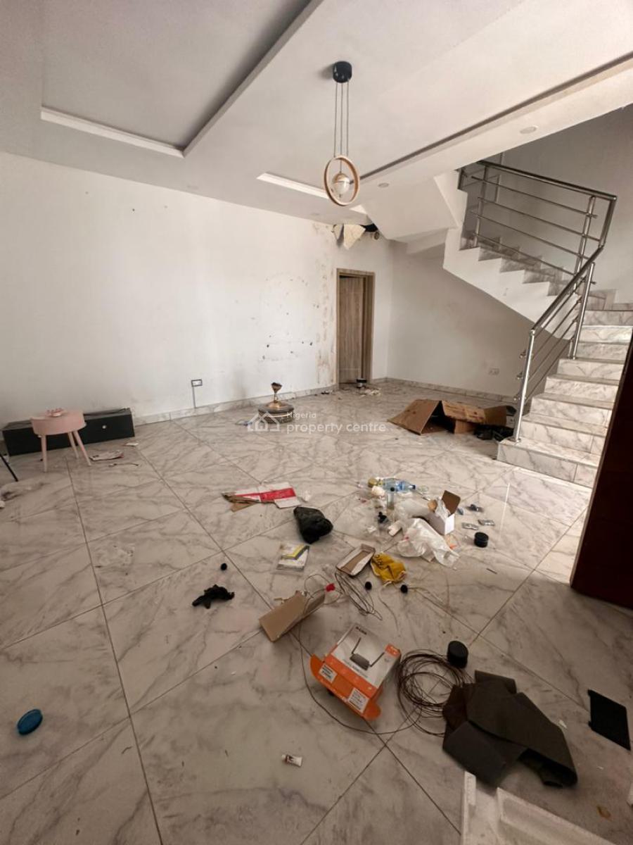 Executive 3 Bedroom Terrace Duplex, Ologolo, Lekki, Lagos, Terraced Duplex for Rent