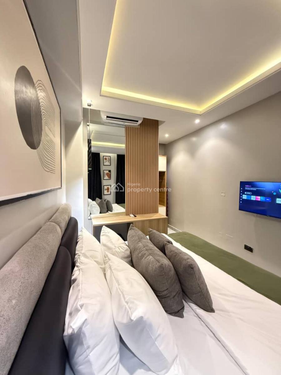 Luxury One Bedroom with Pool, Ezra Court, Lekki Phase 1, Lekki, Lagos, Flat / Apartment Short Let