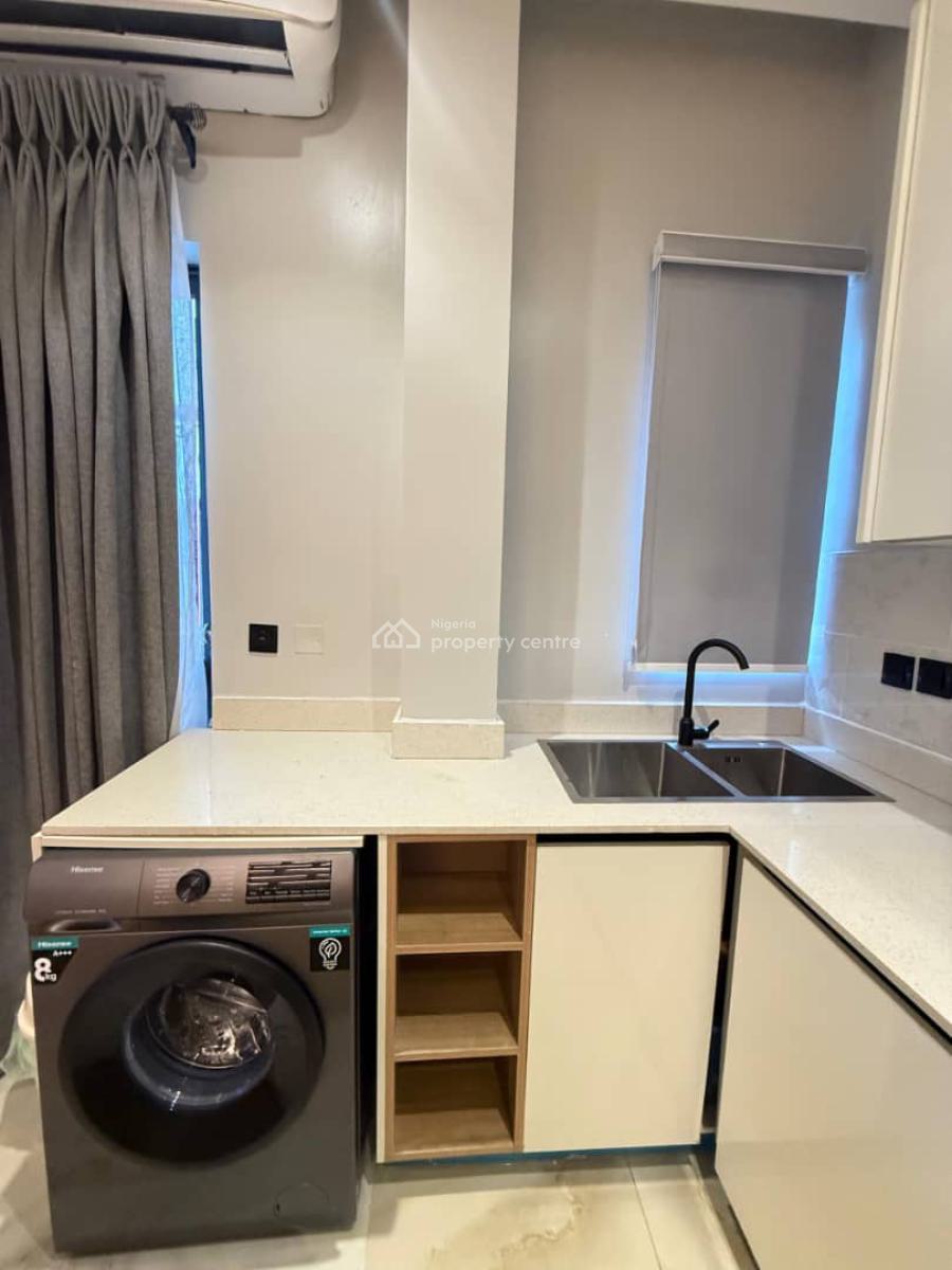 Luxury One Bedroom with Pool, Ezra Court, Lekki Phase 1, Lekki, Lagos, Flat / Apartment Short Let