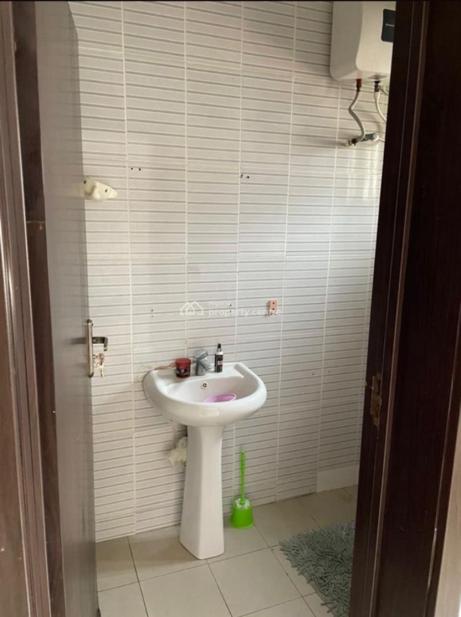 Self Contain, Chevy View Estate, Lekki Expressway, Lekki, Lagos, Self Contain (single Rooms) for Rent