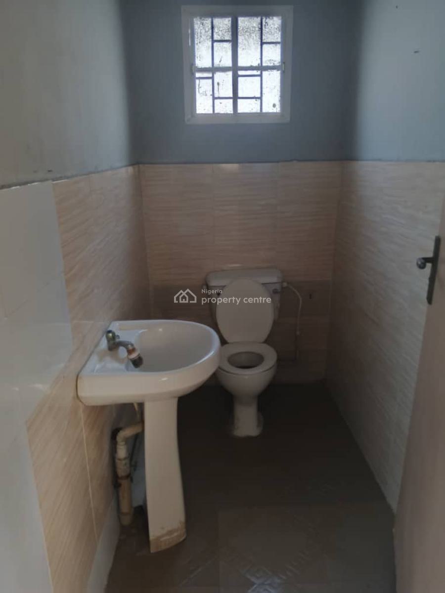 2 Room Miniflat Commercial Space, Lekki Phase 1, Lekki, Lagos, Flat / Apartment for Rent