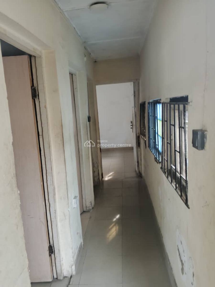 2 Room Miniflat Commercial Space, Lekki Phase 1, Lekki, Lagos, Flat / Apartment for Rent