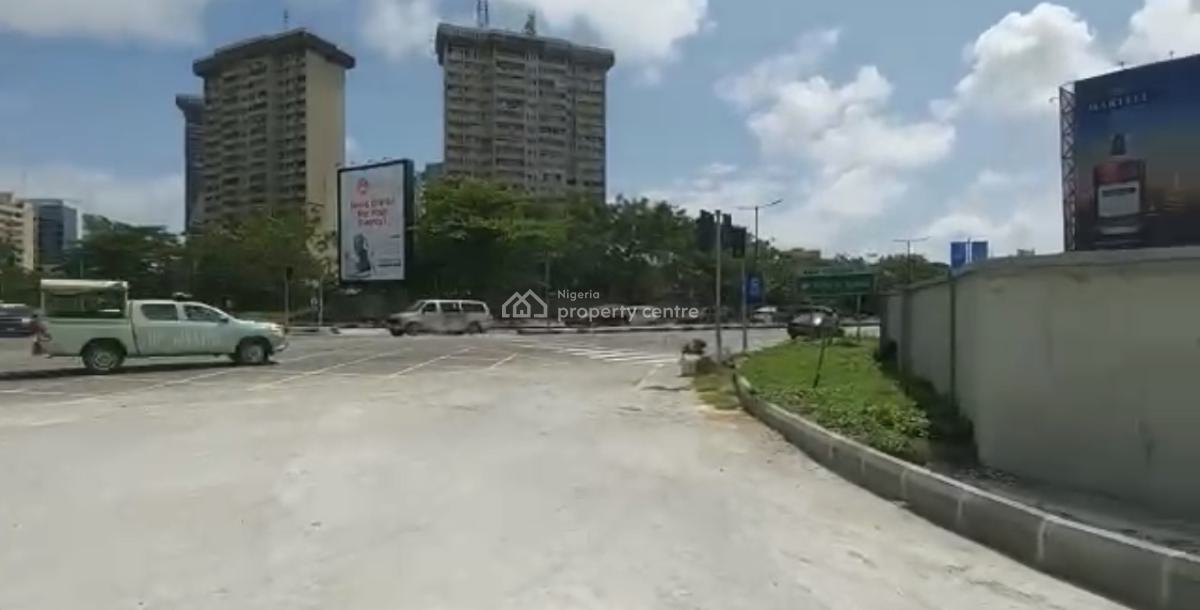 2,150sqm Waterfront Land, Facing Ozumba Mbadiwe Road, Victoria Island (vi), Lagos, Mixed-use Land for Sale