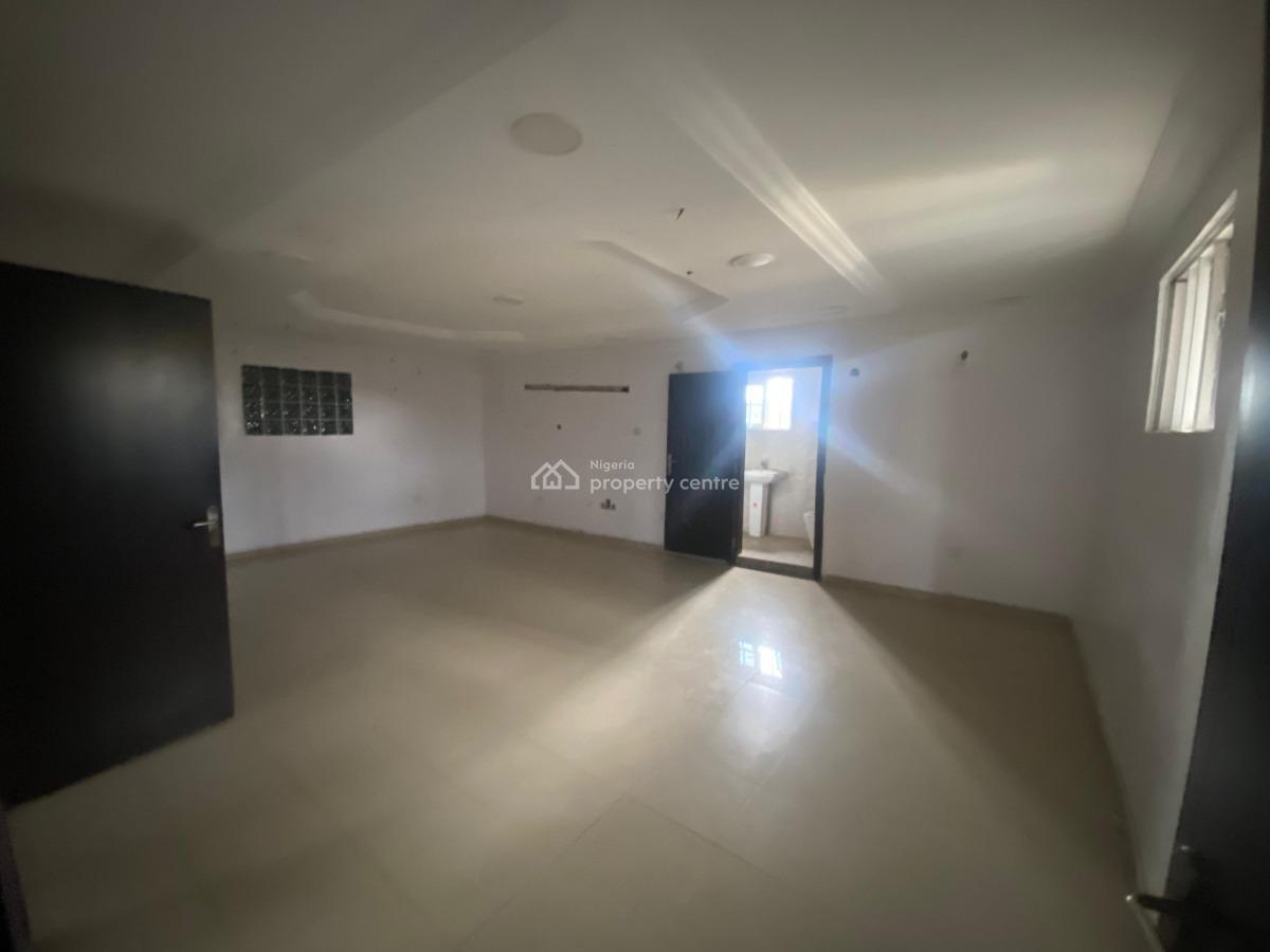 7-room Detached Duplex Ideal for Commercial Use, Ikeja, Lagos, Commercial Property for Rent
