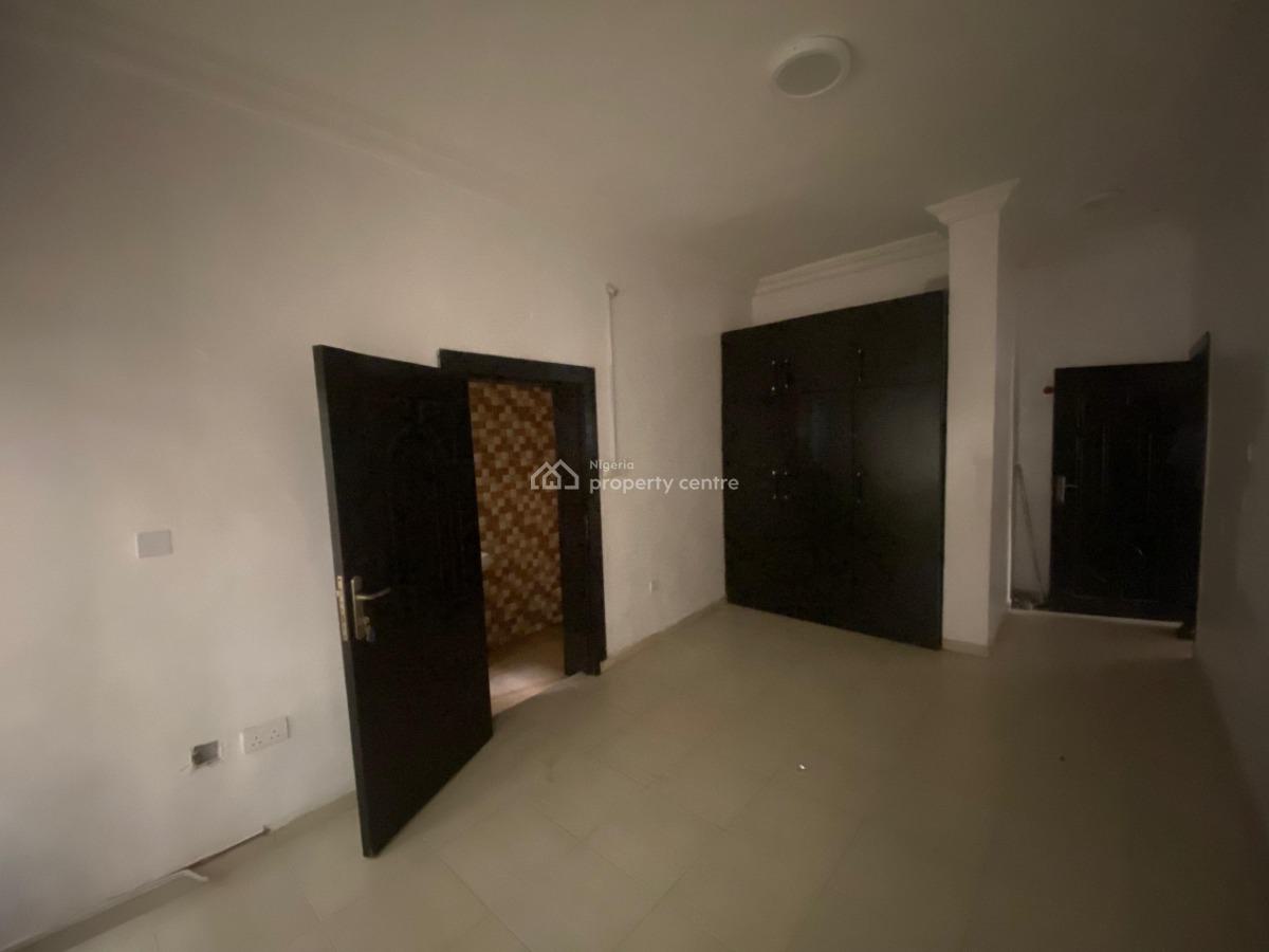 7-room Detached Duplex Ideal for Commercial Use, Ikeja, Lagos, Commercial Property for Rent