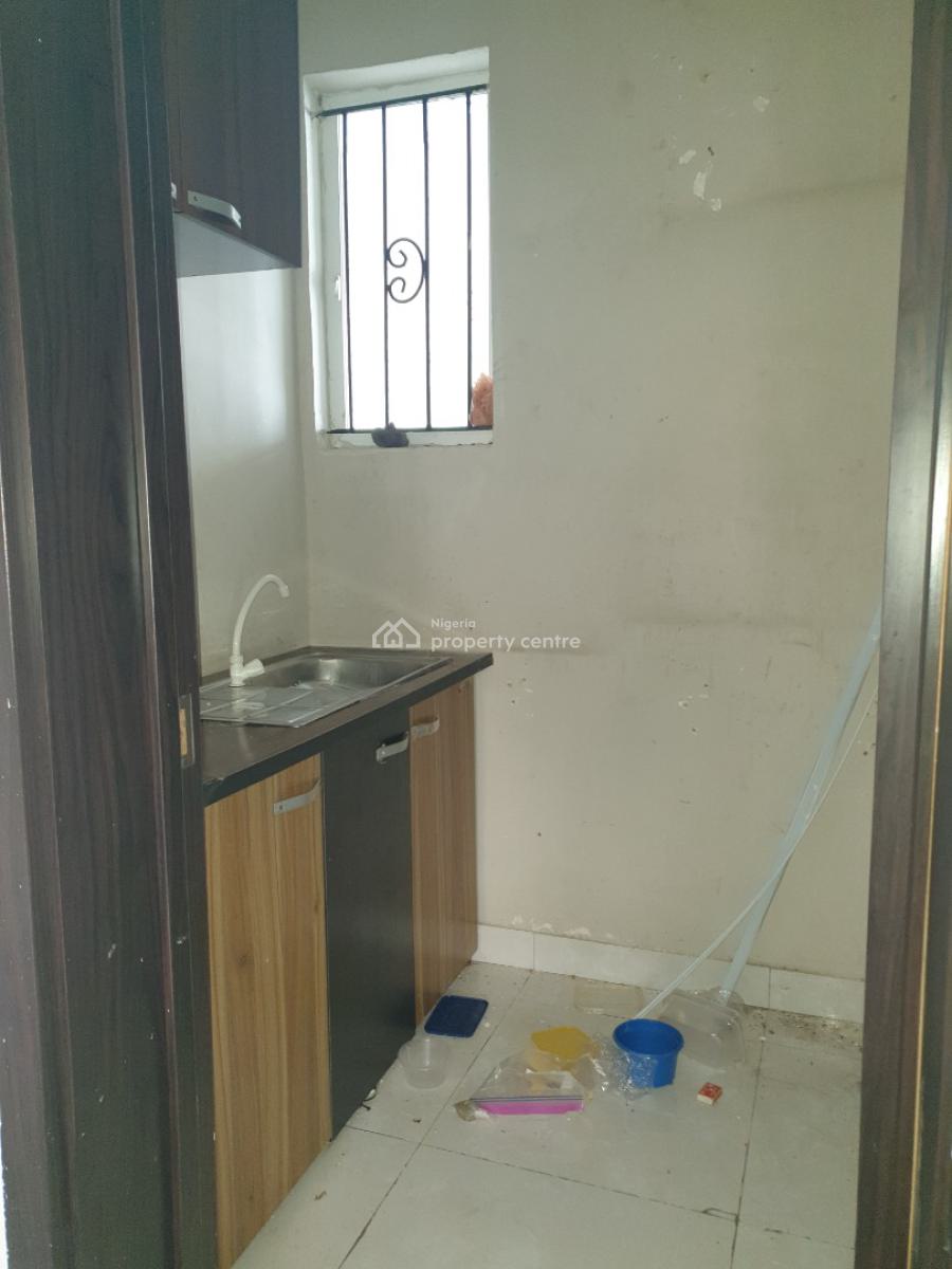 Spacious Miniflat, Idado Estate, Lekki, Lagos, Flat / Apartment for Rent