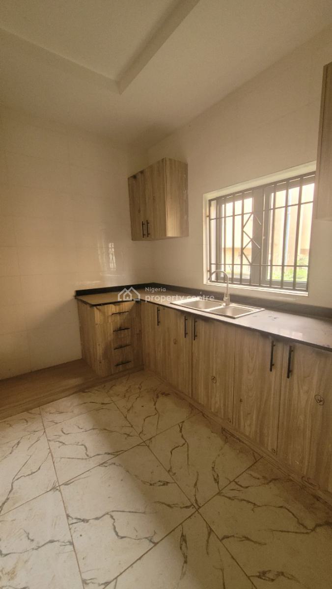 Brand New 3 Bedroom Flat, By Candellux Imperial Hotel, Durumi, Abuja, Flat / Apartment for Rent