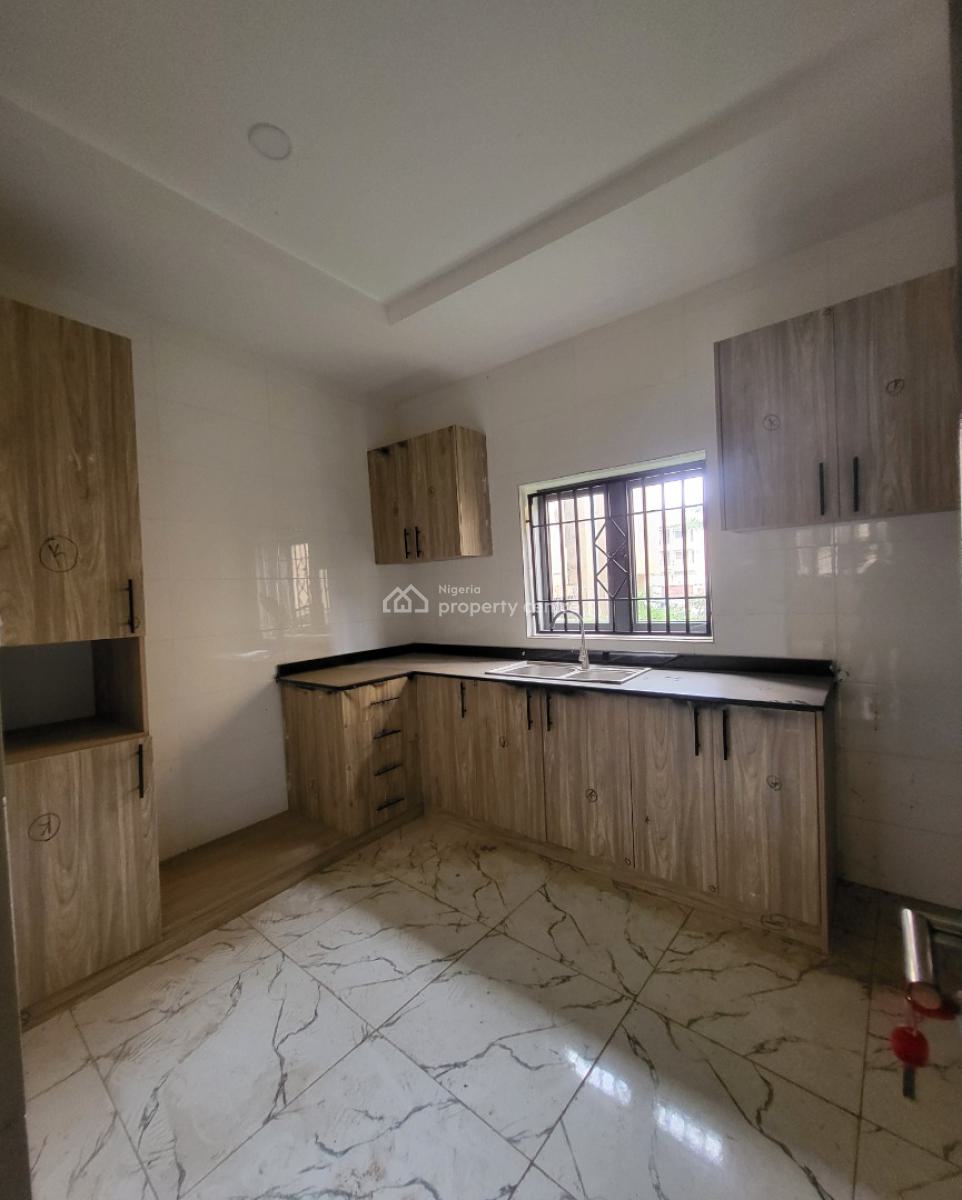 Luxurious Brand New 3 Bedroom Flat, By Old Secteriate, Area 1, Garki, Abuja, Flat / Apartment for Rent