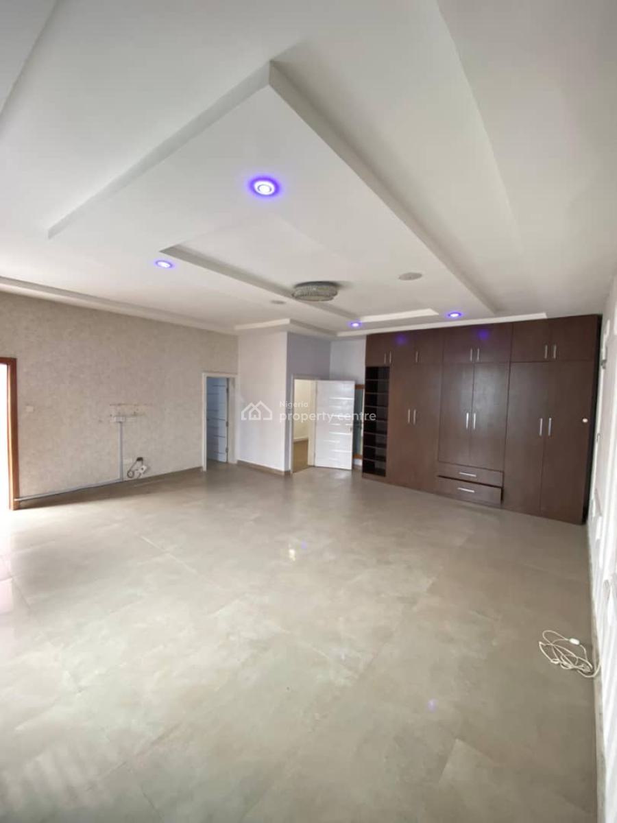 Fully Service 4 Bedrooms, Chevron Drive, Lekki, Lagos, Semi-detached Duplex for Rent