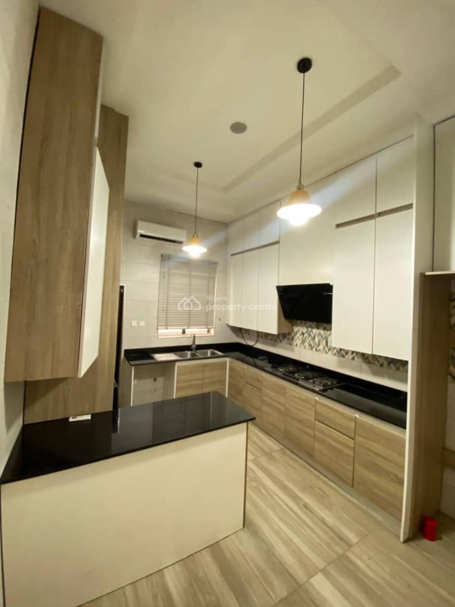 Fully Service 4 Bedrooms, Chevron Drive, Lekki, Lagos, Semi-detached Duplex for Rent
