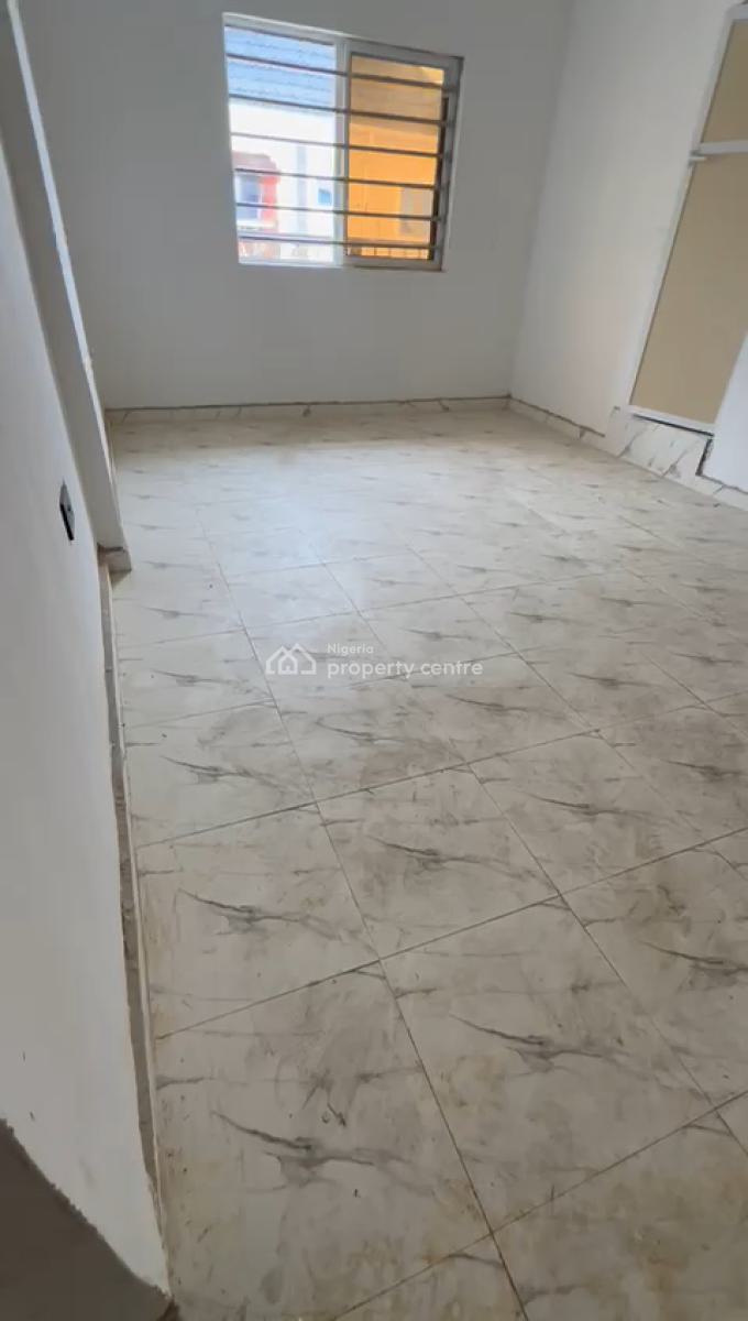 Spacious Room Self Contain, Up/down Floor with Water Heater & Car Park, Off Pedro Road, Pedro, Gbagada, Lagos, Self Contain (single Rooms) for Rent
