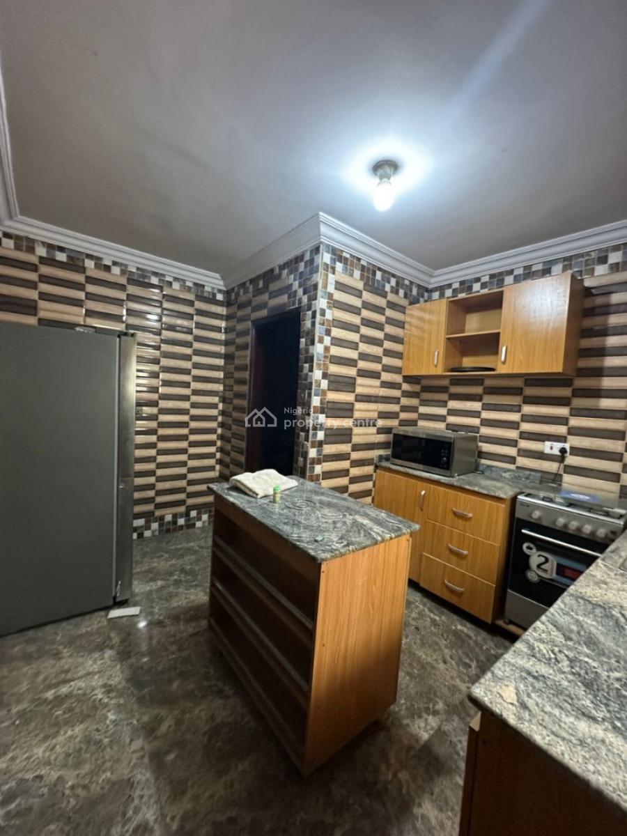 Standard 3 Bedroom Apartment, Ikota, Lekki, Lagos, Flat / Apartment for Rent