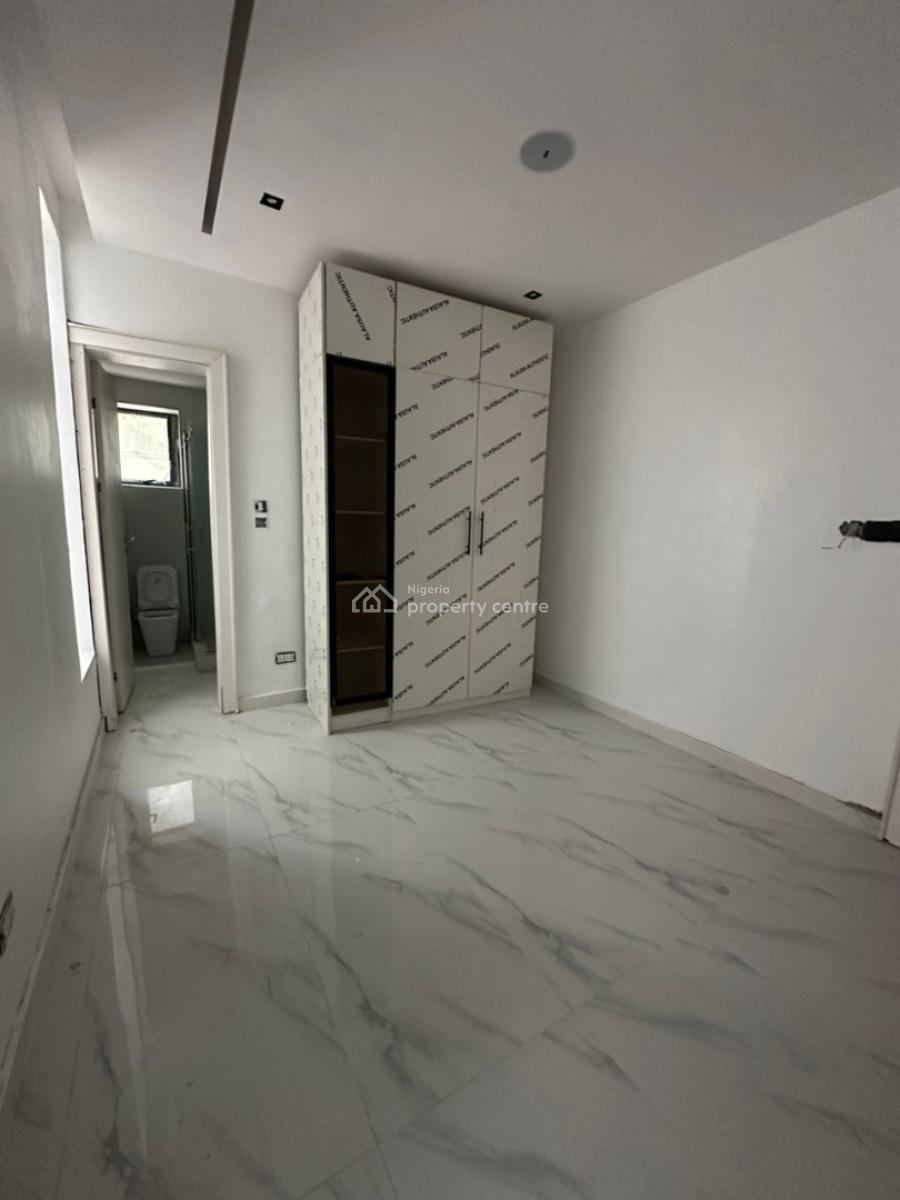 Live in One of Lagos Most Prestigious Neighborhoods, Lekki Phase 1, Lekki, Lagos, Block of Flats for Sale